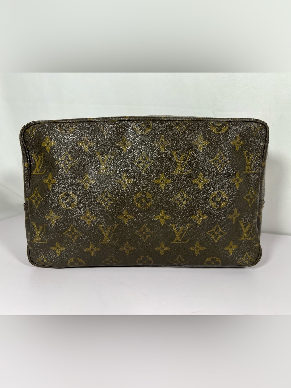 7010: Louis Vuitton Monogram Poche Toilette 26 Cosmetic Travel Toiletry Case - Picture 2 of 15